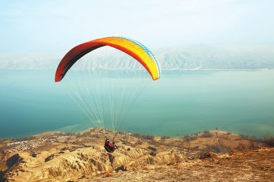 2018年全国滑翔伞定点联赛（甘肃永靖站）比赛9月将在临夏州刘家峡滑翔基地举行