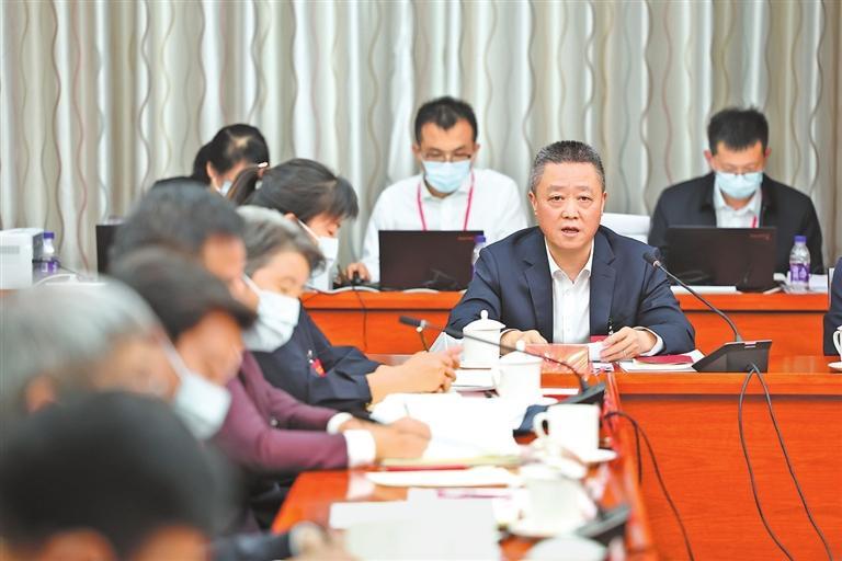 《无极5登录_凝心聚力向未来——党的二十大甘肃省代表团掠影》